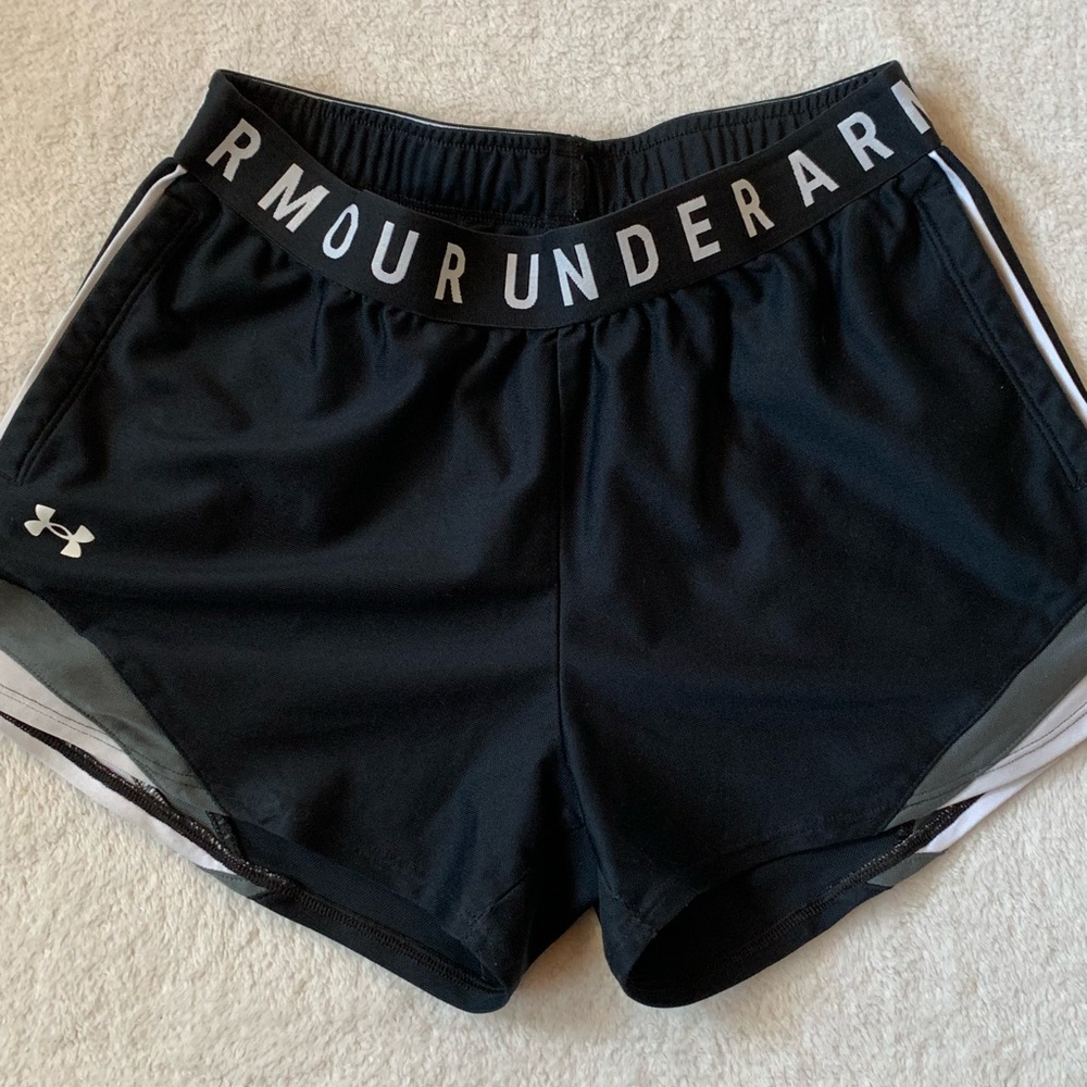 Under Armour Black Women's Athletic Shorts with Logo Waistband Small